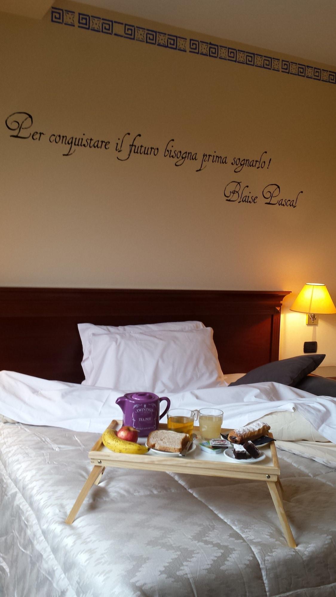 Hotel Fidenza Ngoại thất bức ảnh