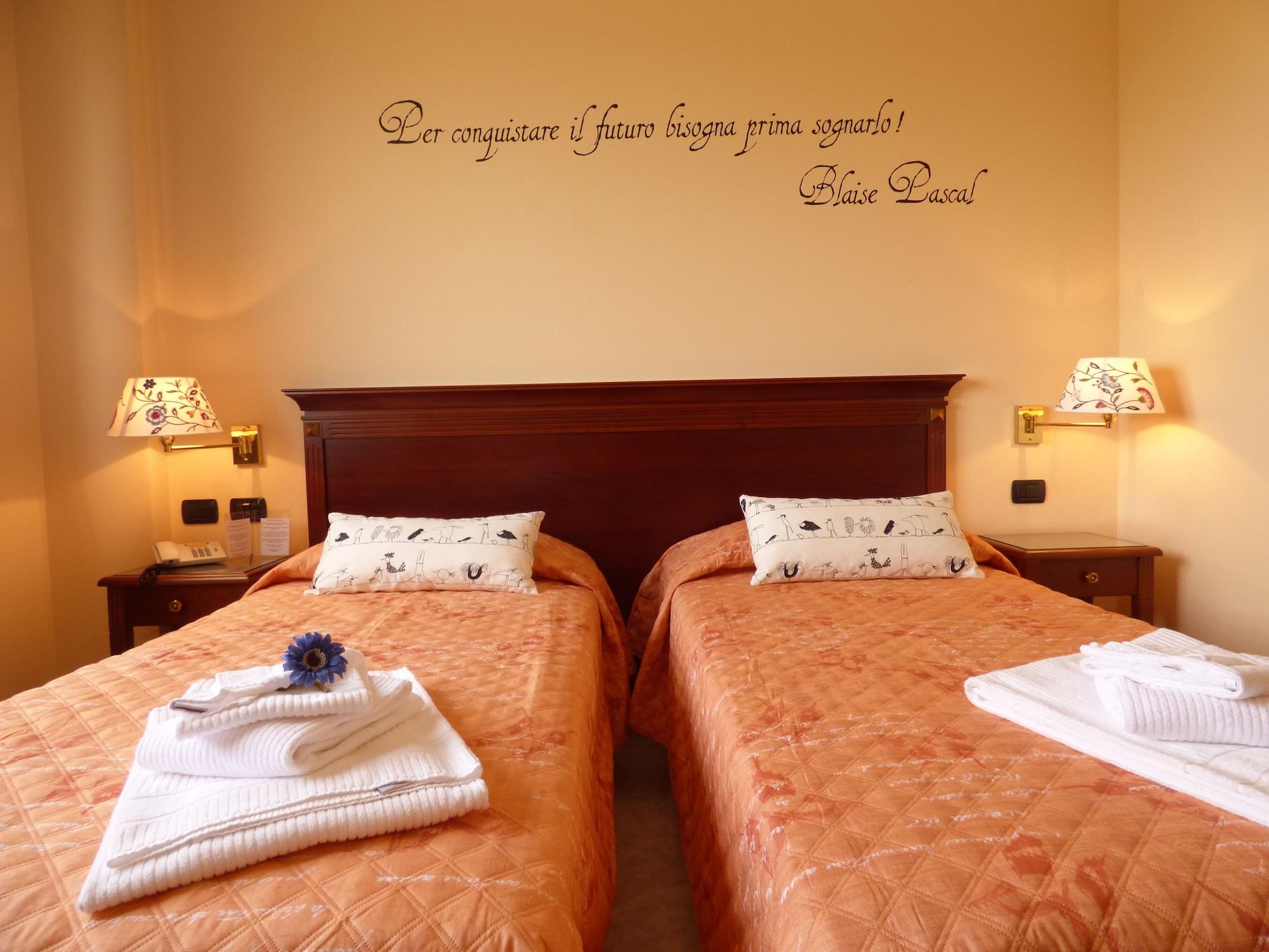 Hotel Fidenza Ngoại thất bức ảnh