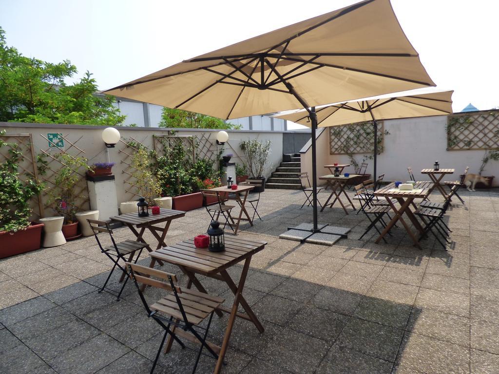 Hotel Fidenza Ngoại thất bức ảnh