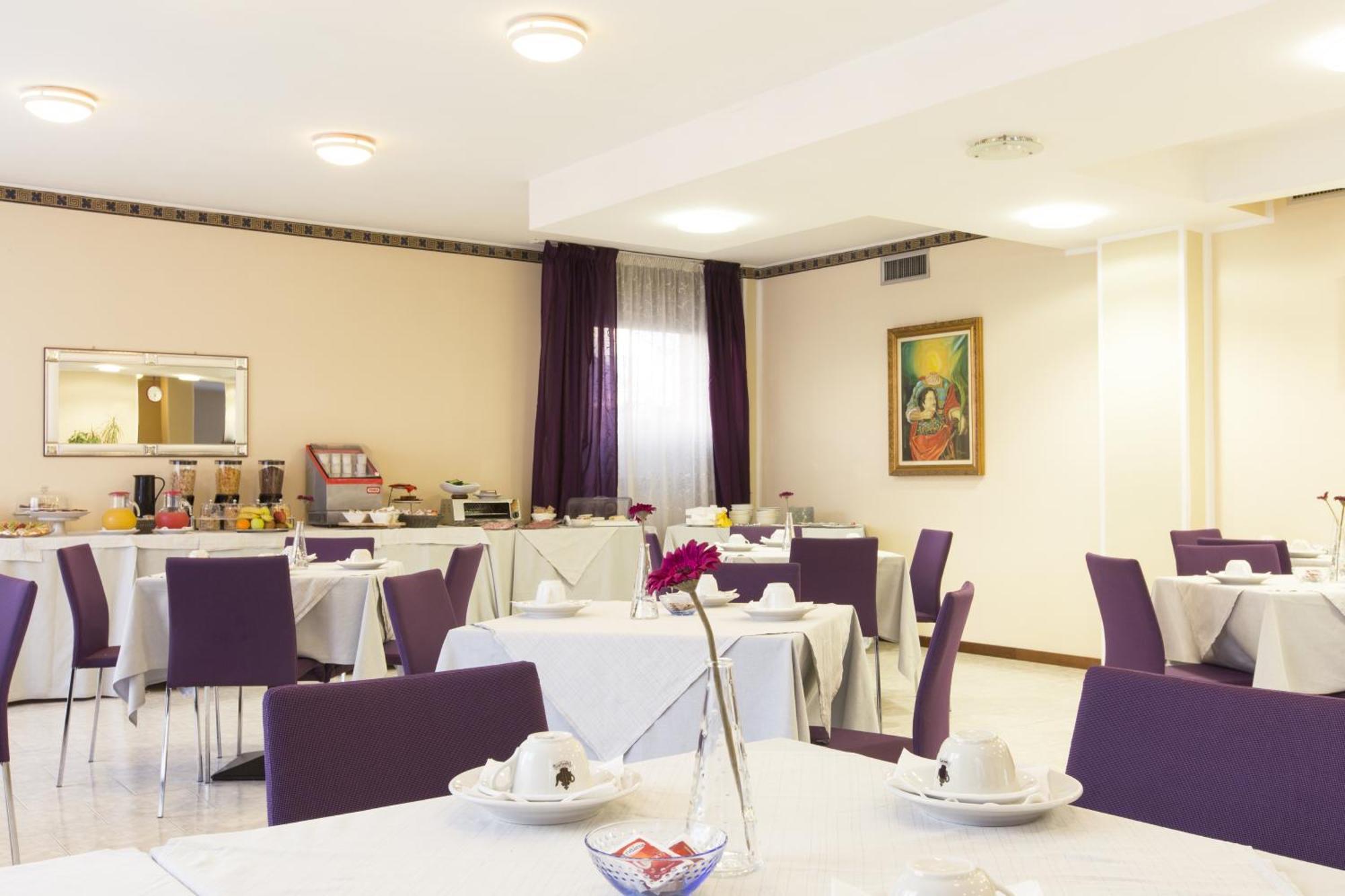 Hotel Fidenza Ngoại thất bức ảnh