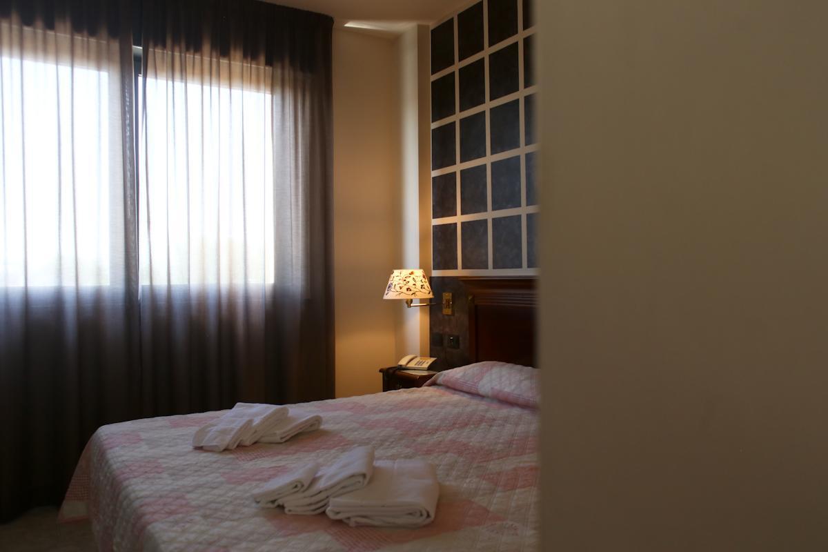 Hotel Fidenza Ngoại thất bức ảnh