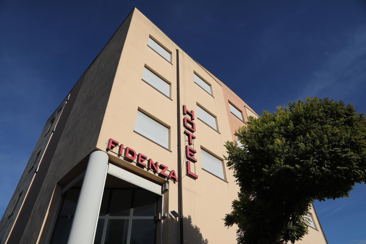 Hotel Fidenza Ngoại thất bức ảnh
