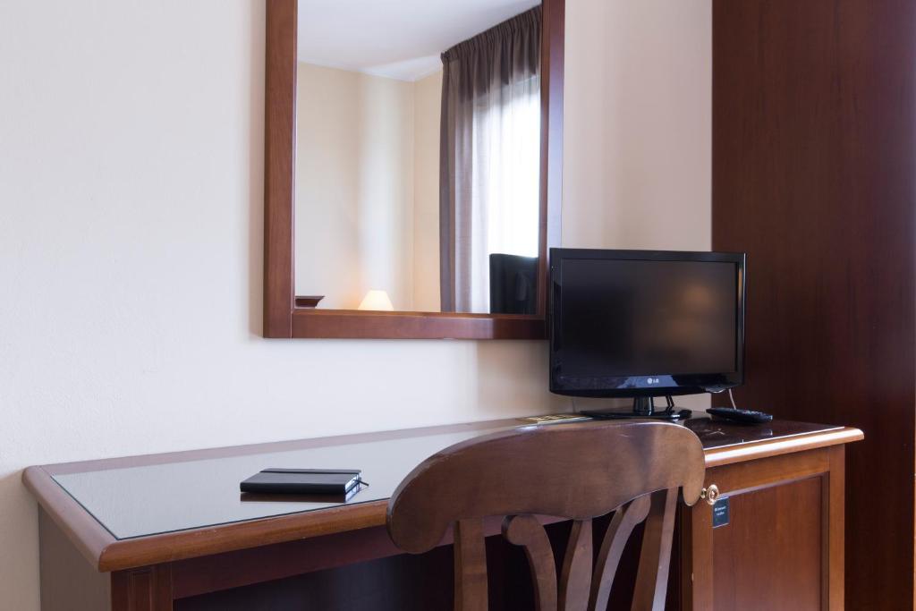 Hotel Fidenza Phòng bức ảnh